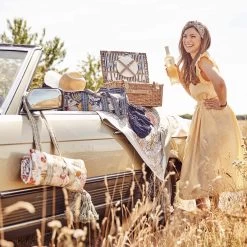 Picknickdecke L 175 X B 154cm BETWEEN FLOWERS In Creme 22 Picknickdecke L 175 X B 154cm BETWEEN FLOWERS In Creme -Heimdekoration Geschäft butlers picknickdecke l 175 x b 154cm between flowers in creme 10