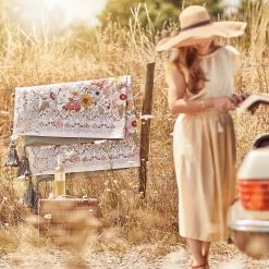 Picknickdecke L 175 X B 154cm BETWEEN FLOWERS In Creme 20 Picknickdecke L 175 X B 154cm BETWEEN FLOWERS In Creme -Heimdekoration Geschäft butlers picknickdecke l 175 x b 154cm between flowers in creme 8