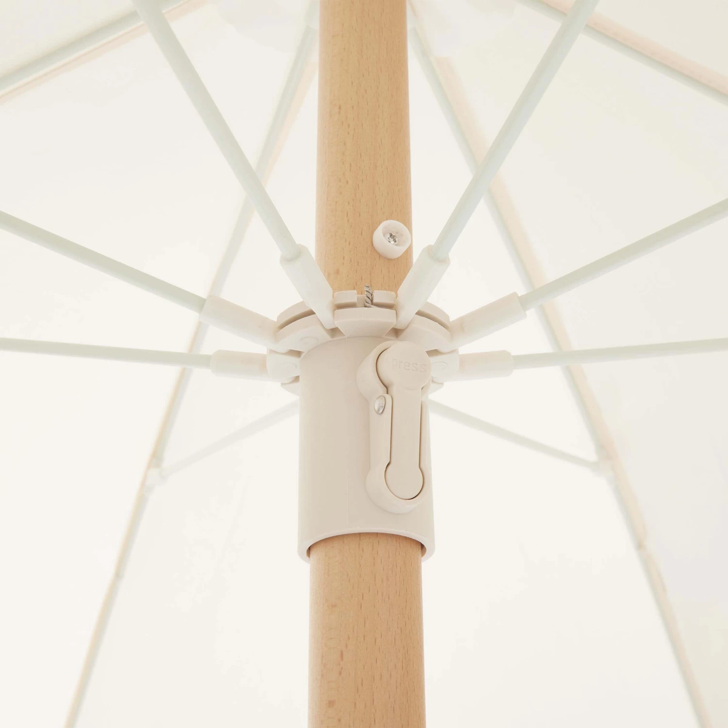 Strandschirm Mit Fransen Ø180cm BOHO LOUNGE In Creme 5 Strandschirm Mit Fransen Ø180cm BOHO LOUNGE In Creme – Bild 5